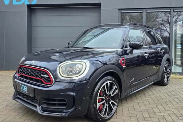 MINI Countryman (2019) thumbnail 4