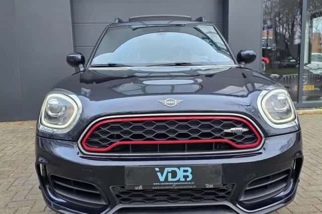 MINI Countryman (2019) thumbnail 5
