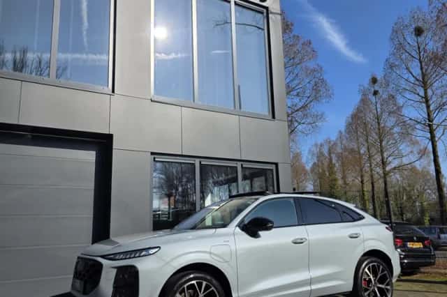 Audi Q3 Sportback (2025) thumbnail 2