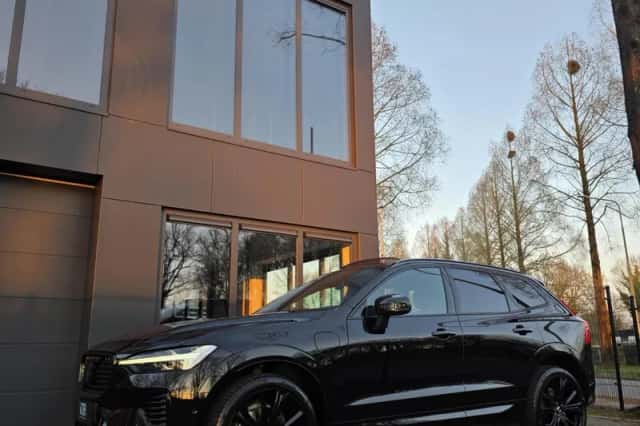 Volvo XC60 (2024) thumbnail 2