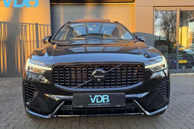 Volvo XC60 (2024) thumbnail 5