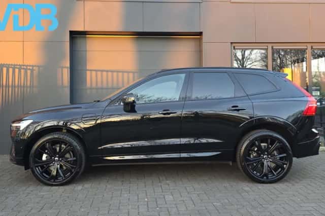 Volvo XC60 (2024) thumbnail 6