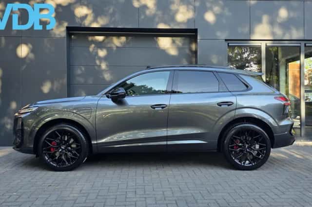 Audi Q3 (2025) thumbnail 6