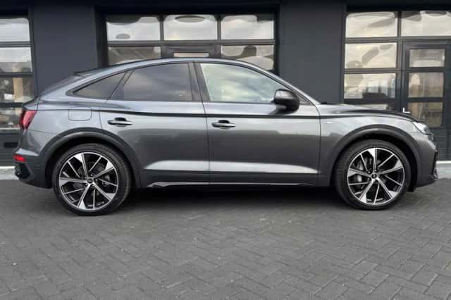 Audi Q5 Sportback (2022) thumbnail 2