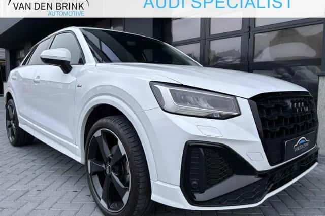 Audi Q2 (2021) thumbnail 1