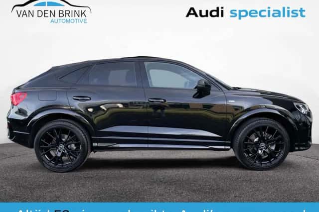 Audi Q3 Sportback (2023) thumbnail 2