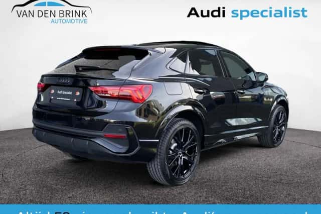 Audi Q3 Sportback (2023) thumbnail 3