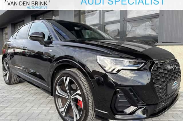 Audi Q3 Sportback (2022) thumbnail 1