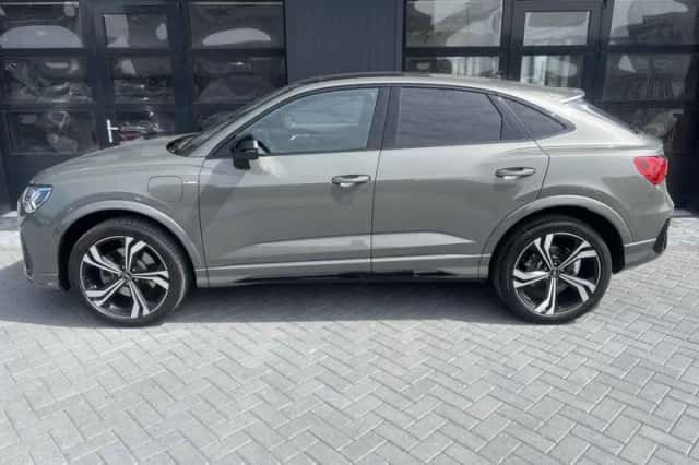 Audi Q3 Sportback (2023) thumbnail 5