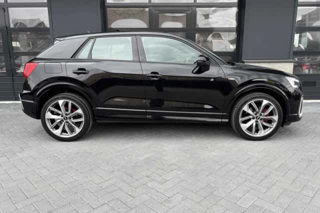 Audi Q2 (2020) thumbnail 2
