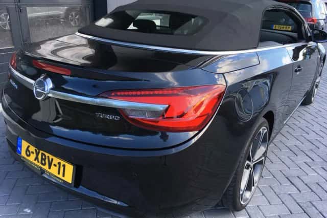 Opel Cascada (2014) thumbnail 3