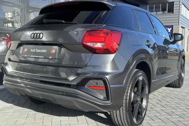 Audi Q2 (2022) thumbnail 3