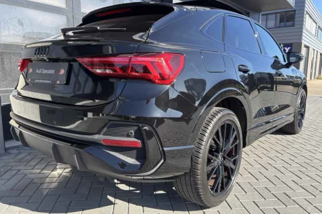 Audi Q3 Sportback (2022) thumbnail 2
