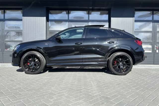 Audi Q3 Sportback (2022) thumbnail 3