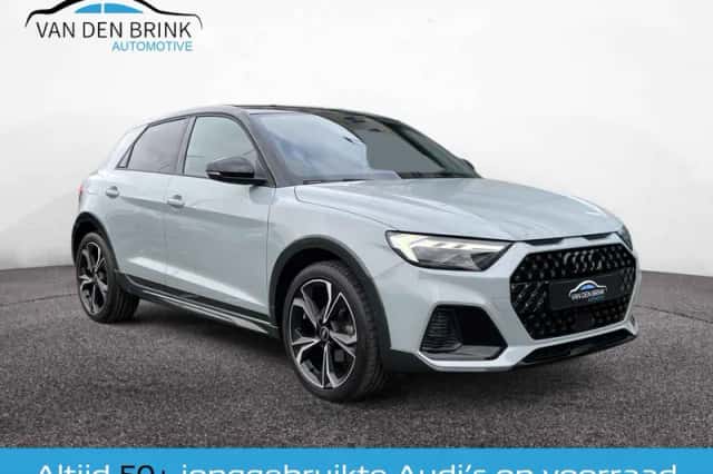 Audi A1 Allstreet (2023) thumbnail 1