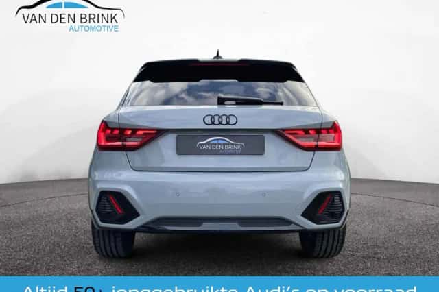 Audi A1 Allstreet (2023) thumbnail 5