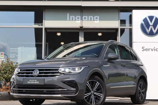 Volkswagen Tiguan (2021) thumbnail 1