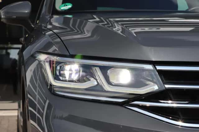 Volkswagen Tiguan (2021) thumbnail 6