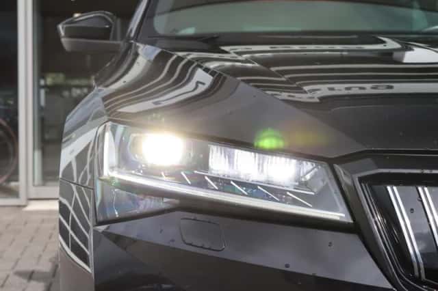Škoda Superb (2021) thumbnail 6