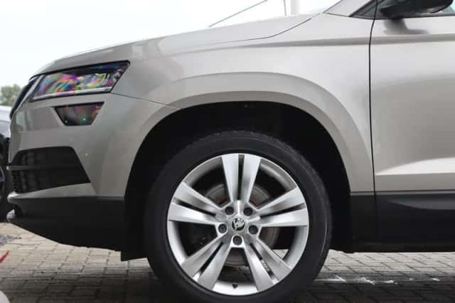 Škoda Karoq (2017) thumbnail 2