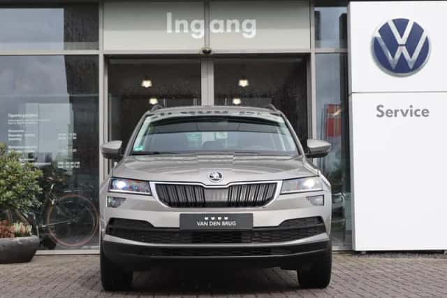 Škoda Karoq (2017) thumbnail 4