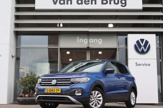 Volkswagen T-Cross (2019) thumbnail 3