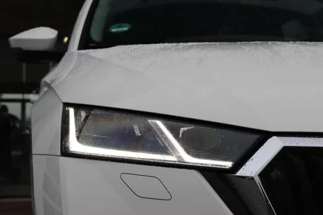 Škoda Octavia (2022) thumbnail 5