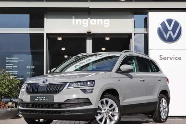Škoda Karoq (2021) thumbnail 1