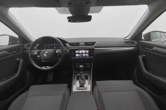 Škoda Superb (2023) thumbnail 3