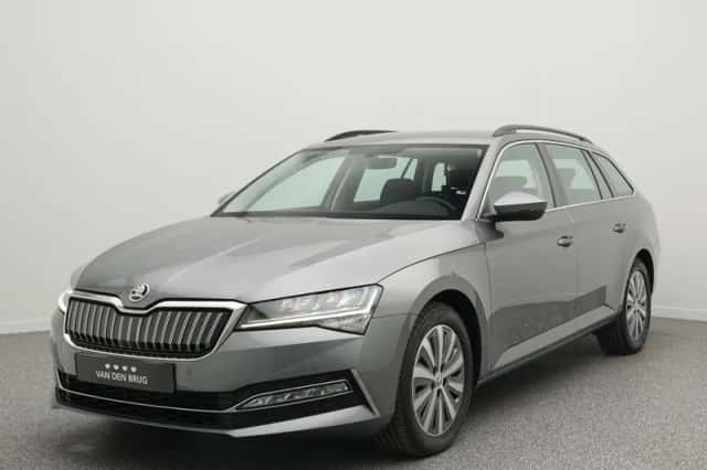 Škoda Superb (2022) thumbnail 1