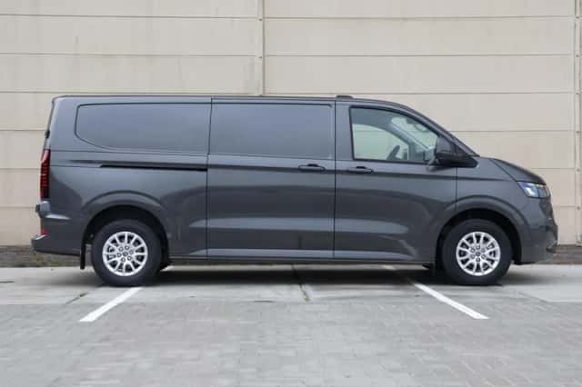 Volkswagen Transporter (2026) thumbnail 2