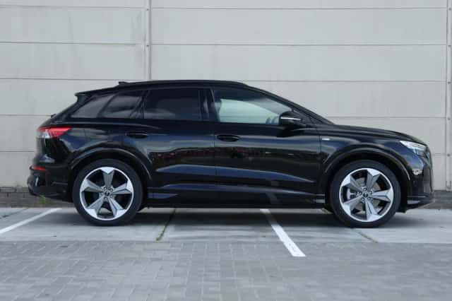 Audi Q4 e-tron (2026) thumbnail 2