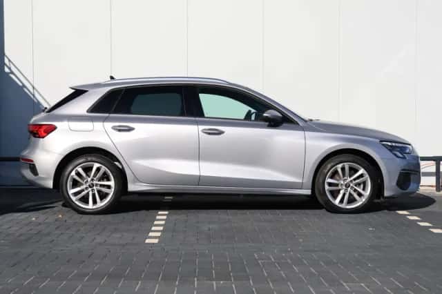 Audi A3 (2024) thumbnail 2