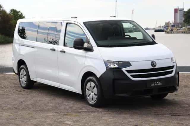 Volkswagen E-Transporter (2026) thumbnail 3