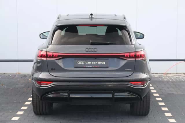 Audi Q6 e-tron (2024) thumbnail 6