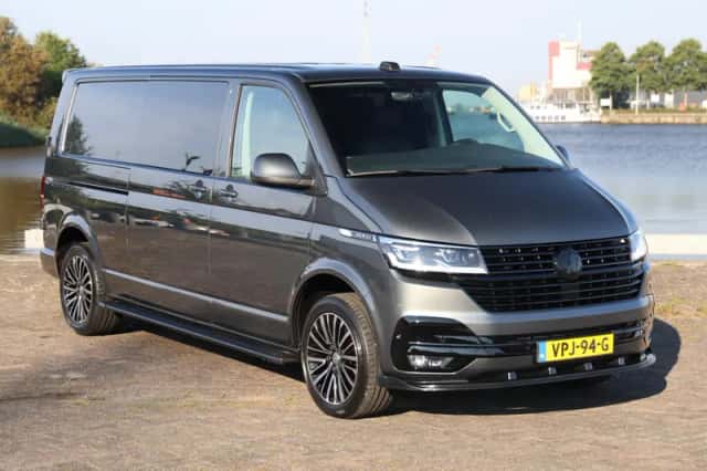 Volkswagen Transporter (2022) thumbnail 3