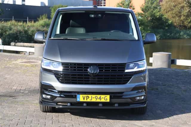 Volkswagen Transporter (2022) thumbnail 4