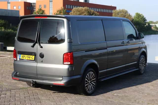 Volkswagen Transporter (2022) thumbnail 5