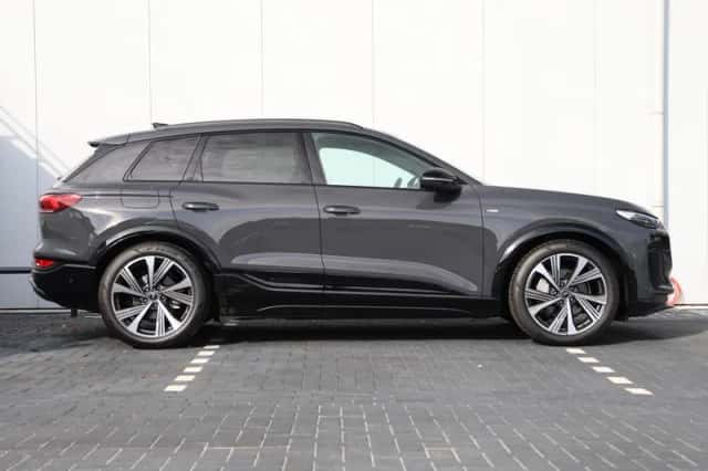 Audi Q6 e-tron (2025) thumbnail 2