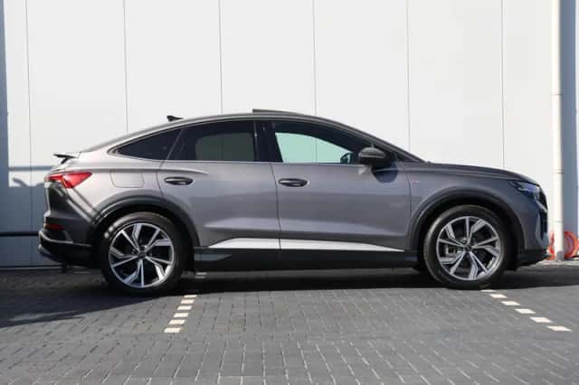 Audi Q4 e-tron (2024) thumbnail 2
