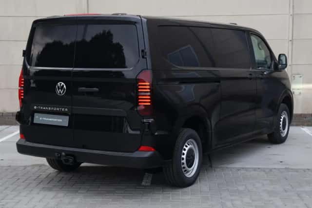Volkswagen E-Transporter (2026) thumbnail 5