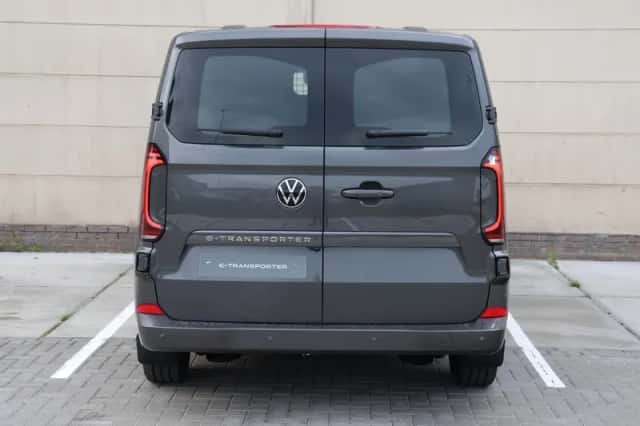 Volkswagen E-Transporter (2026) thumbnail 6