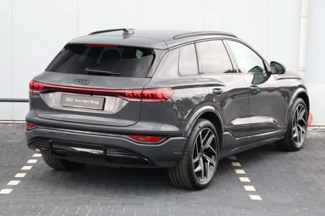 Audi Q6 e-tron (2025) thumbnail 5