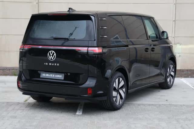 Volkswagen ID. Buzz (2026) thumbnail 5