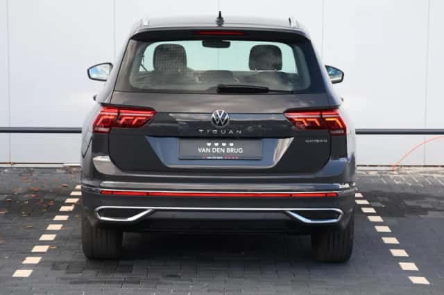 Volkswagen Tiguan (2022) thumbnail 6