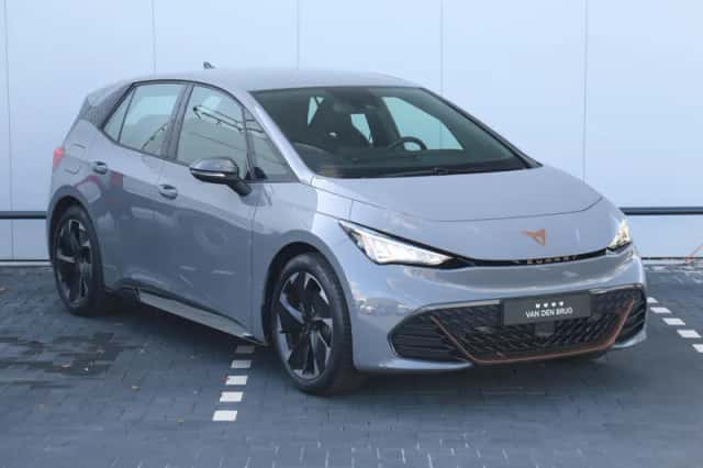 CUPRA Born (2024) thumbnail 3
