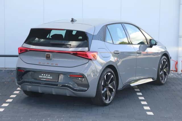 CUPRA Born (2024) thumbnail 5