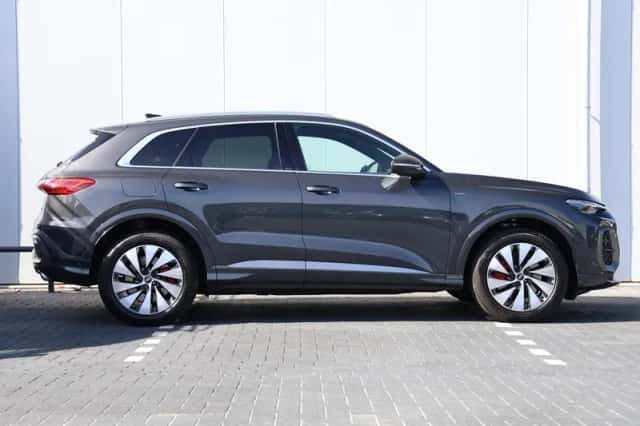 Audi Q5 (2025) thumbnail 2