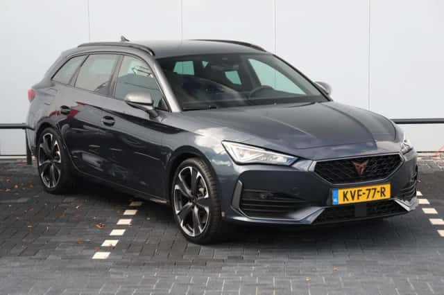 CUPRA Leon Sportstourer (2024) thumbnail 3