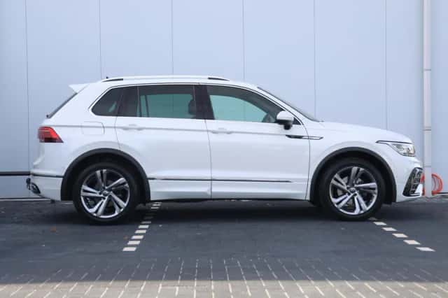 Volkswagen Tiguan (2021) thumbnail 2